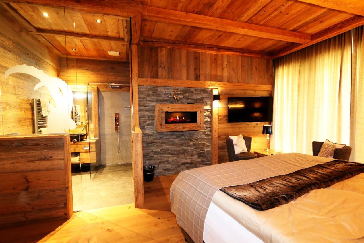 Amber Ski-In/Out Hotel & Spa Saas Fee 외부 사진