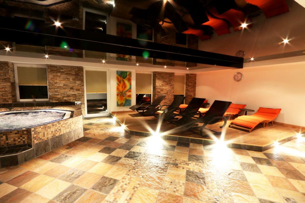 Amber Ski-In/Out Hotel & Spa Saas Fee 외부 사진
