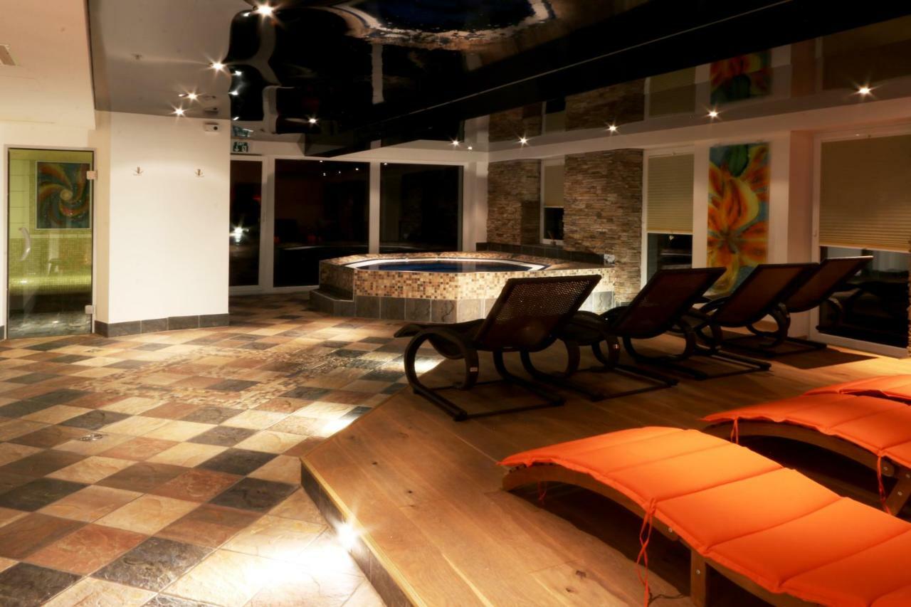 Amber Ski-In/Out Hotel & Spa Saas Fee 외부 사진